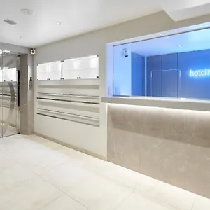 Shinjuku N.u.t.s Hotel Tokyo